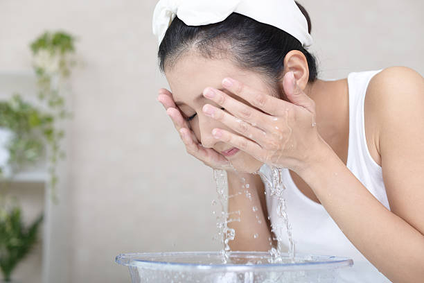 Nguyên tắc cơ bản khi rửa mặt giúp da sạch sâu từ bên trong
